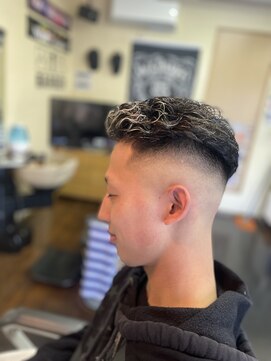 バーバーサトウ(BARBER SATO) 極道パーマ