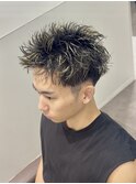 大宮スパイキーベリーショート金メッシュハイライトメンズ短髪