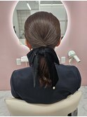 タイトヘアセットポニーテール