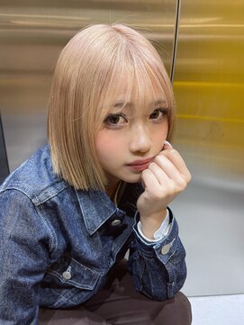 ハイパー(HYPER) ハイトーン × 切りっぱなしボブ