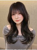 顔周りのニュアンスで魅せる上品レイヤー