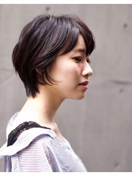 ゼン(ZEEN) 『ZEEN』収まりのいいニュアンスショート