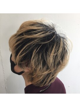 アップシーデイジー(upsy daisy) 黒×ミルクティーショート