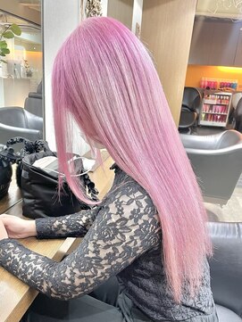 ディア(.eer) 大人気ピンクヘアー★ハイトーンデザインカラー/アーニャ/心斎橋