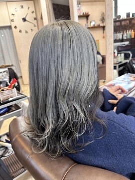 スーペリオル(Superior) 縮毛矯正/前髪カット/バレイヤージュ/水素/インナーケア