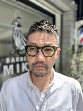 バーバーミキ(BARBER MIKI) アップバング/フェード/メンズショート/白髪染め