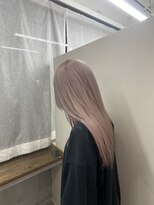 ローレン(Lolen.)&nbsp;グレージュ / 小顔に見せるヘア mai