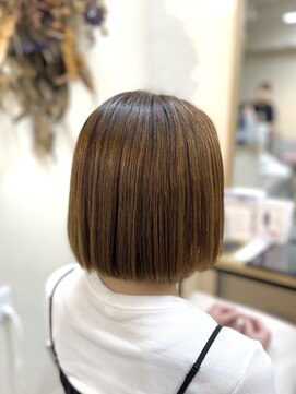 ミルバイラトット(MiL by Latot) 艶髪ボブ♪