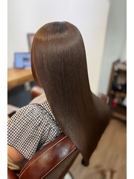 スローネ(THRONE) 縮毛矯正で艶髪／20代30代40代／新宿／髪質改善