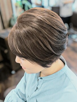 エクラートエール 大宮東口店(ECLART aile) 【Anne】艶感カラーこなれショートグラデーション【LADIES】