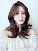 フェミニンロング大人かわいい透明感カラーレイヤーカット小顔