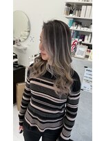 ラルガ 城野店(Raruga)&nbsp;シャドールーツ/グレージュ/ブリーチ/レイヤーカット/ハイライト