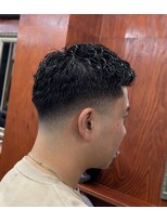 ロマンズヘッド(浪漫頭髪 ROMAN’S HEAD) カットアイロンパーマ