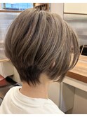 前下がりショートボブ