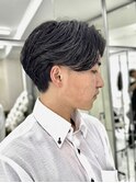 テーパーフェードニュアンスパーマ刈り上げセンターパートメンズ