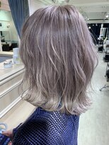 ロンド 表参道店(Lond)&nbsp;ハイクオリティＷカラー＊シルバーホワイト＊人気デザインカラー