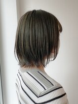 ネイヴィル オモテサンドウ(navile omotesando)&nbsp;☆外ハネボブ×ブリーチなしオリーブグレージュ☆navile表参道