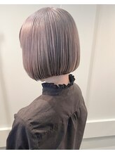 エスト(est) 韓国式髪質改善トリートメント　×　ホワイトシルバー