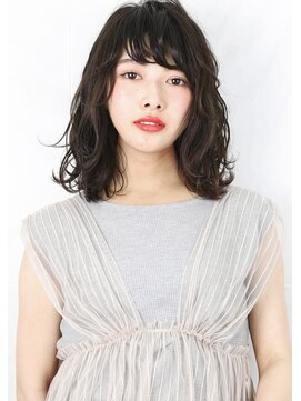 ラミ(L'ami) ☆ アッシュグレージュ & 毛束感 ☆ミディアム♪