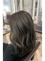 リッシュ 都賀店(Lish)&nbsp;ブリーチなしのシルバーアッシュグレージュ