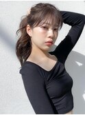 ポニーテールシースルー前髪抜け感ヘア大人可愛い