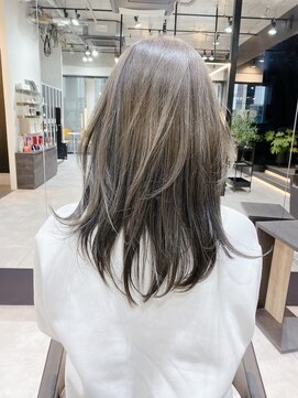 ファンナギンザ(FaNNa ginza) ミディアムウルフレイヤー