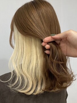 ルートエイチ 市川(Root H) ダブルカラーミルクティーベージュインナーカラーショートボブ