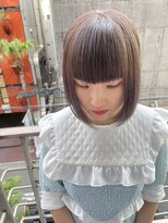 シィーム(cime) グレージュカラー