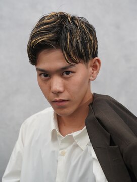 クロムトウキョウ ザ バーバー 新宿本店(CHROM TOKYO the Barber) アップバング/メンズ/メッシュ