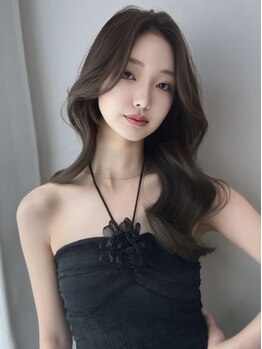 リッカ(LICCA)の写真/韓国ヘア・顔回りのレイヤーはお任せ◎"トレンド×似合わせ"で自分に似合うデザイン・色味をご提案♪