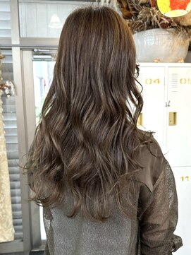 ナジック(749) ブリーチ無し×グレージュ