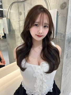 ロール 博多(Role) オリーブベージュ/透明感/レイヤーカット/暗髪