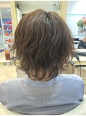 30代40代50代に人気 クセ毛を生かした大人のショートボブ