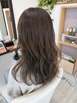 ウェリナ(welina) 人と差をつけるイヤリングカラー♪