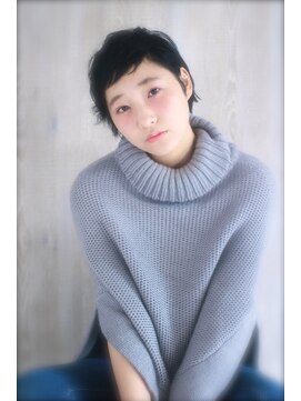 マアム ジー 明大前店(ma'am Zee) 黒髪ベリーショート