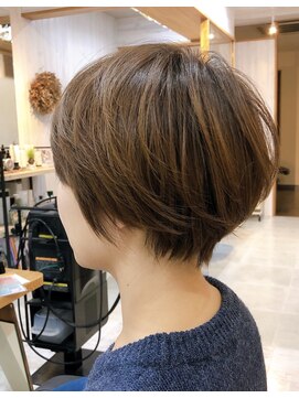 グッドデイ(good day) 丸みショートボブ