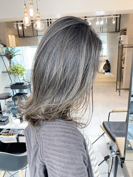 美容室 ツリー(Tree) ノンブローでおさまる大人スタイル『Tree hairsalon 』本厚木