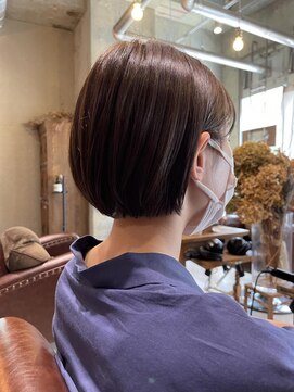 ヨーク(yoke.) 伸ばしかけショートを可愛くミニボブに