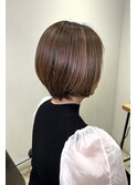 ショートボブ
