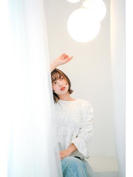 レリーノーブル 西宮北口(RelyNoble) インナーカラーボブ白髪ぼかし