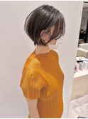 大人かわいいゆとりショートボブ長め前下がり小顔ショート