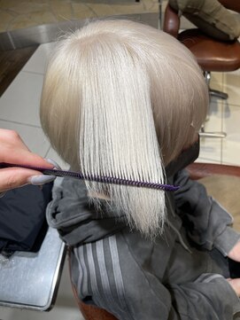 ヘアリゾートエーアイ 新宿西口店(hair resort Ai) ホワイトブロンド