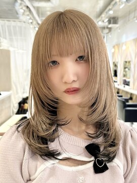 フリーラ 表参道(freera) ハイトーンアンブレラカラー　顔まわりレイヤー