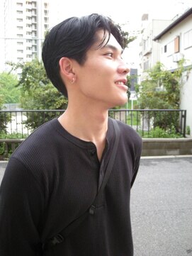 ハマモト ヤマ オオサカ(ハマモト Yama Osaka) シンプルなショートヘア