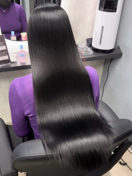 ユニー(uniii) 【uniii】髪質改善/髪質改善縮毛矯正/髪質改善カラー