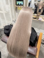 エストアール フクオカ 福岡博多店(est-r. Fukuoka)&nbsp;艶感ミルクティーグレージュ