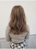 外国人風ハイライトアッシュグレージュカラー☆