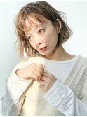 エアリーボブ_外ハネボブセクションカラーペールベージュ_48819