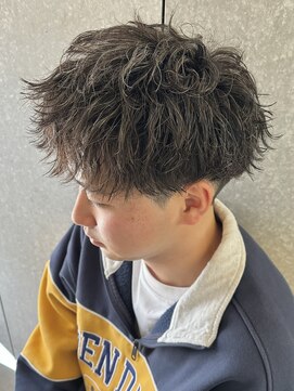 ニアウ 太田店(Niau) メンズパーマツイストスパイラルパーマメンズショートアイブロウ