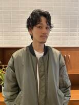 ルアウラフ(LUAU LOUGH)&nbsp;【YASU】ニュアンスセンターパート/Instagram-@yasu_lough_